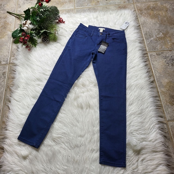 Forever 21 Womens Blue Slim Jeans - Picture 1 of 3